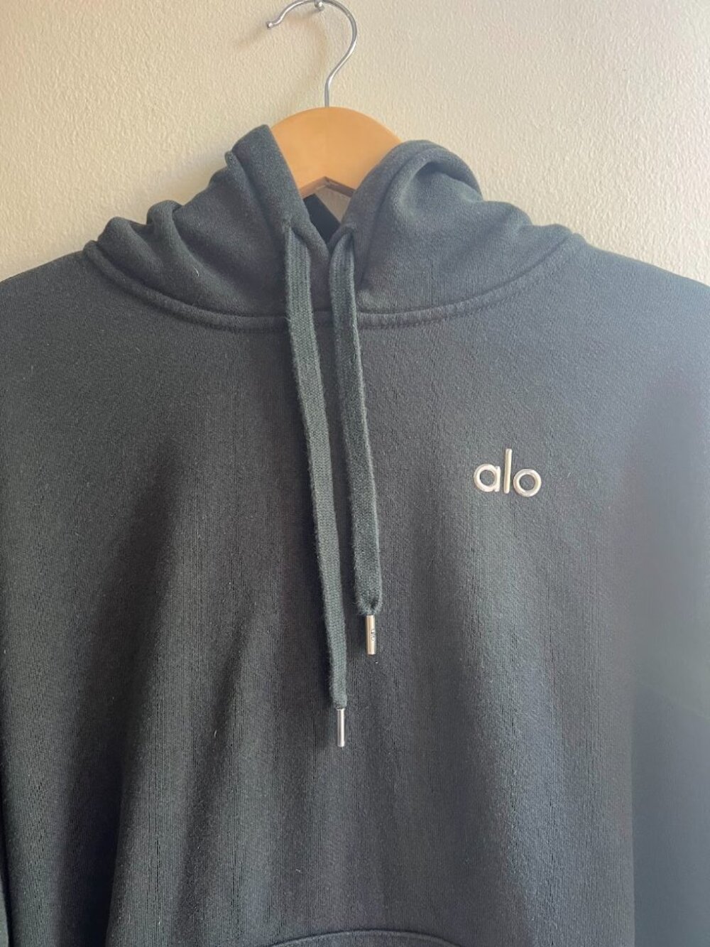 ALO Yoga Black Pullover Hoodie